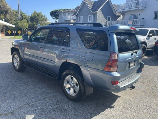 2005 Toyota 4Runner Image 26