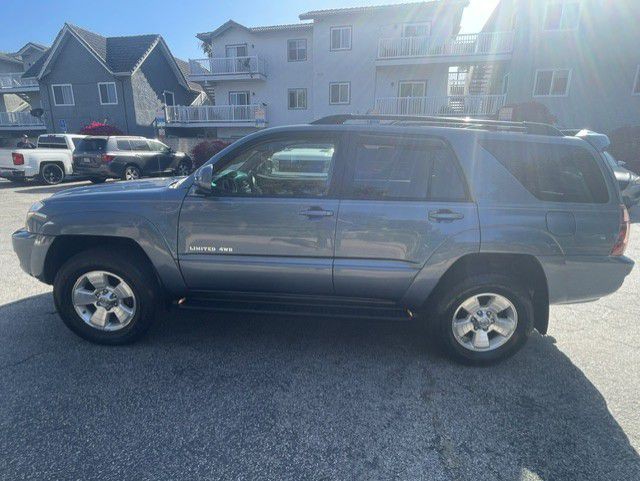 2005 Toyota 4Runner Image 29