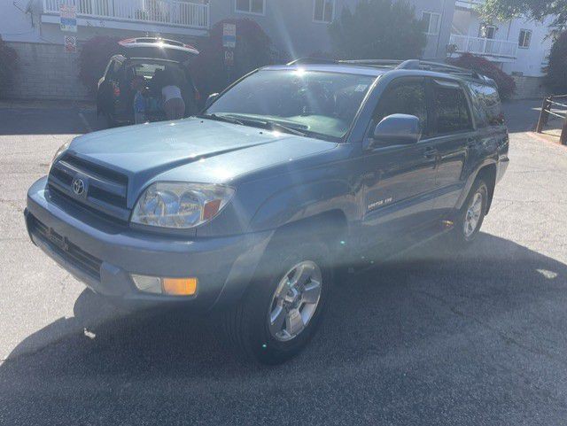 2005 Toyota 4Runner Image 32