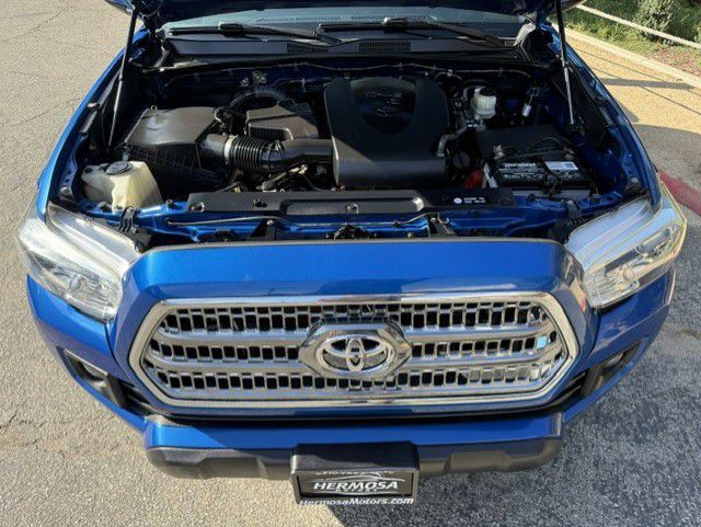 2016 Toyota Tacoma Image 15