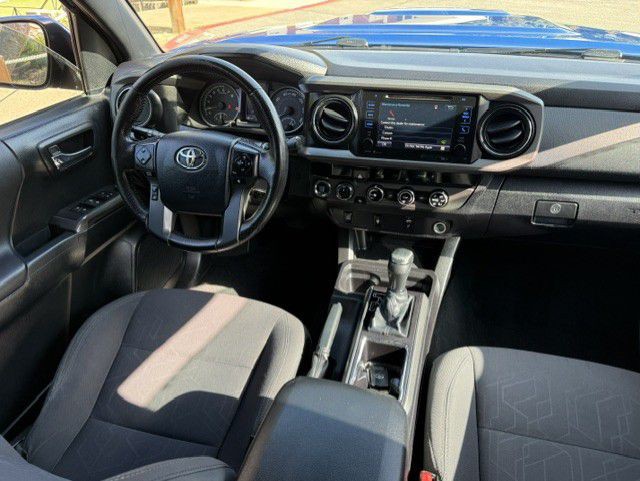 2016 Toyota Tacoma Image 30