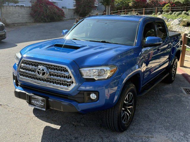 2016 Toyota Tacoma Image 37