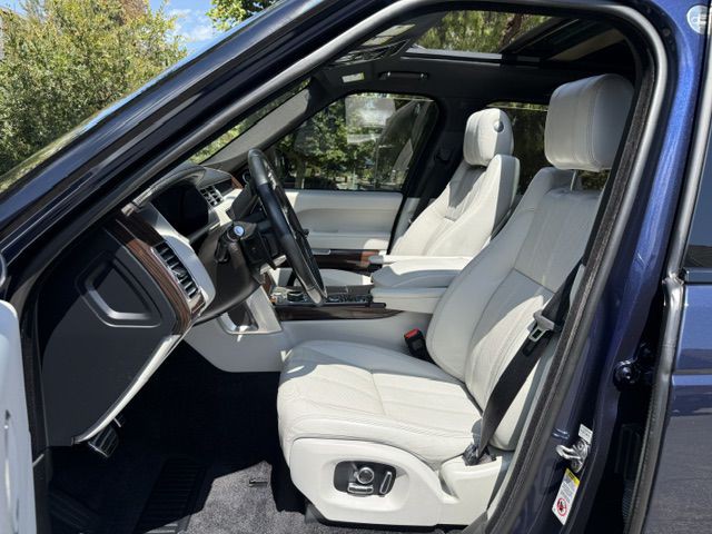 2017 Land Rover Range Rover Image 14