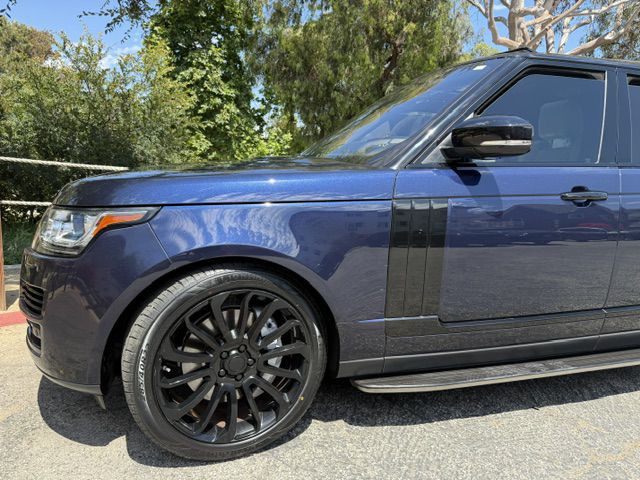 2017 Land Rover Range Rover Image 18
