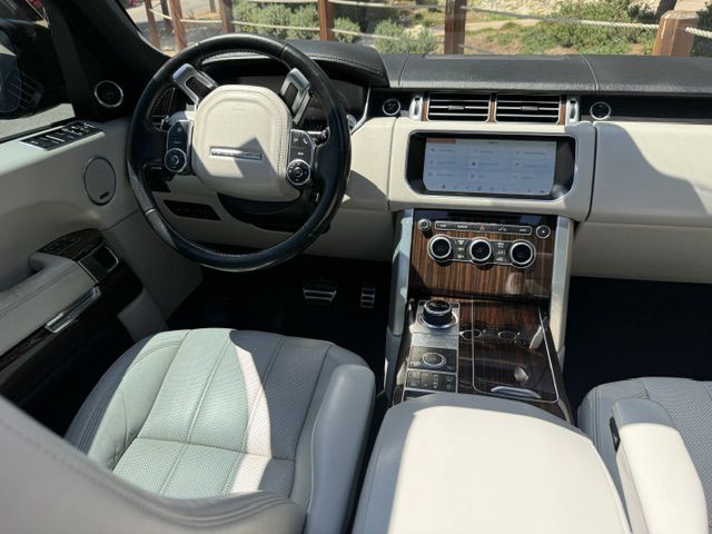 2017 Land Rover Range Rover Image 34