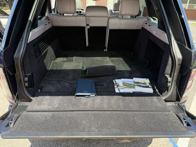 2017 Land Rover Range Rover Image 35