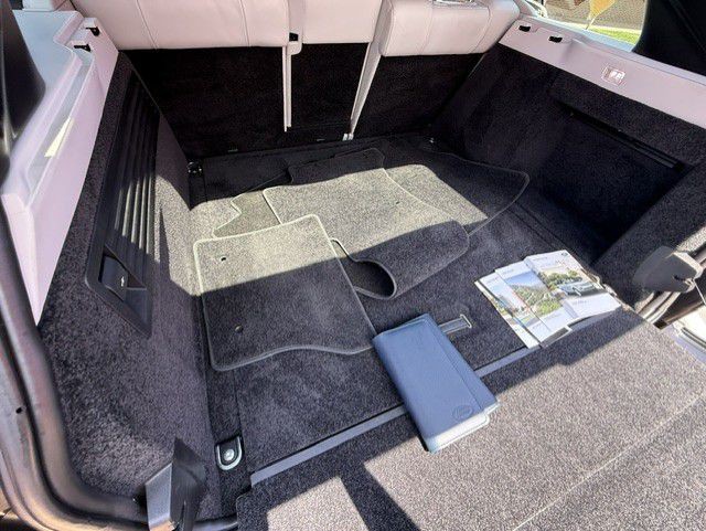 2017 Land Rover Range Rover Image 43