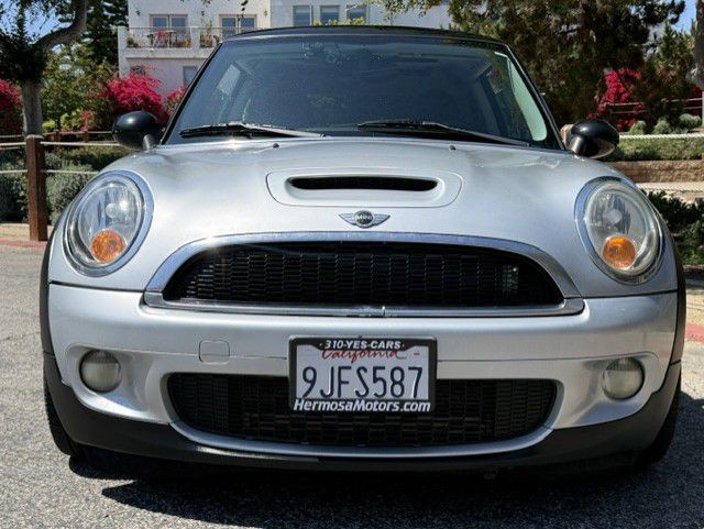 2009 MINI Cooper Image 12
