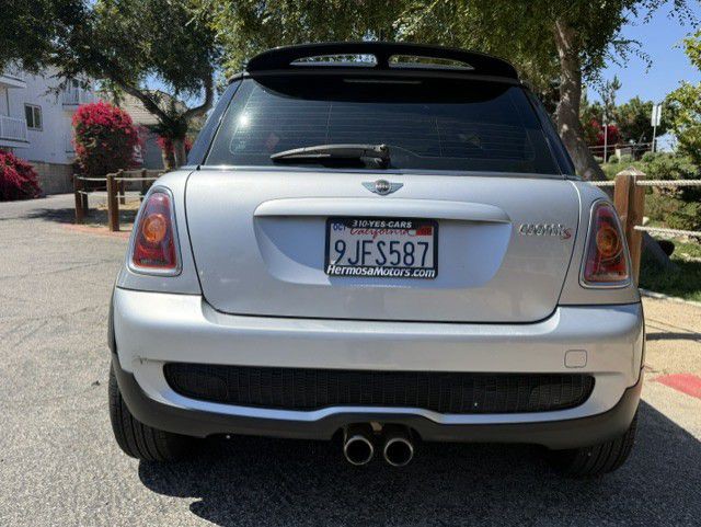 2009 MINI Cooper Image 29
