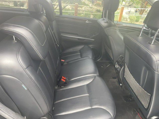 2012 Mercedes-Benz GL-Class Image 5