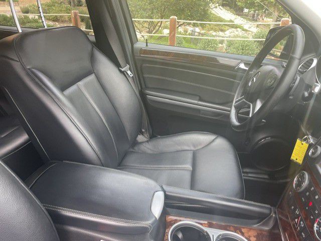 2012 Mercedes-Benz GL-Class Image 6