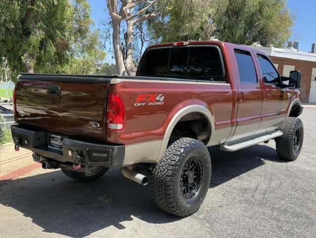 2005 Ford F-250 Image 2
