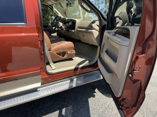 2005 Ford F-250 Image 26