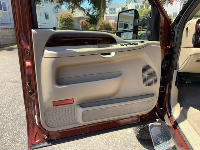 2005 Ford F-250 Image 39