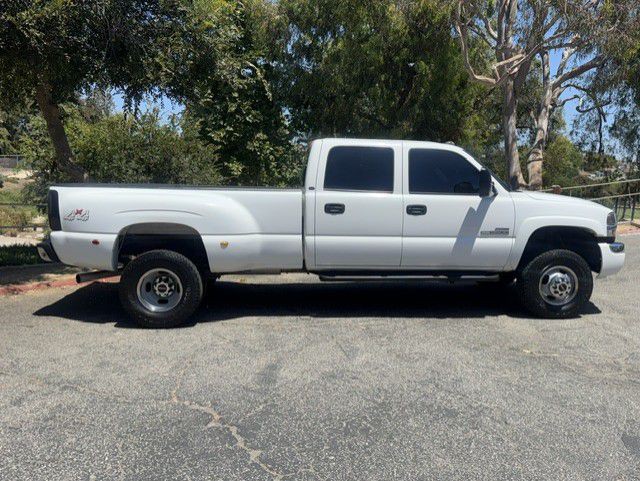 2006 GMC Sierra Image 3