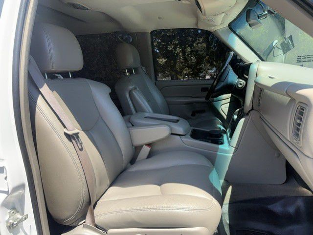2006 GMC Sierra Image 8