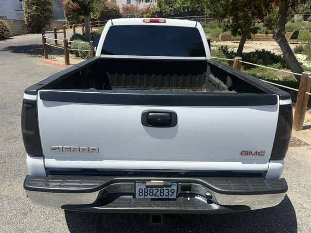 2006 GMC Sierra Image 10