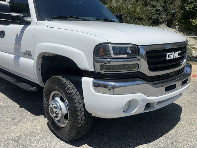 2006 GMC Sierra Image 13