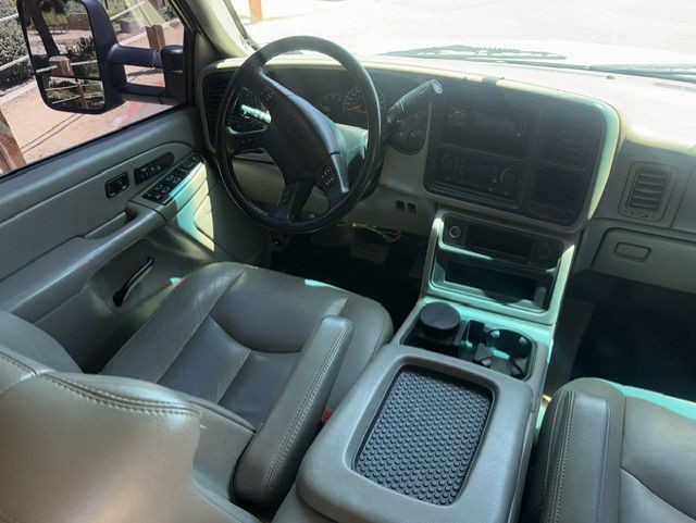 2006 GMC Sierra Image 35