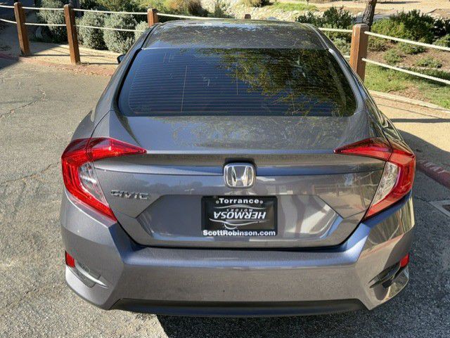 2016 Honda Civic Image 10