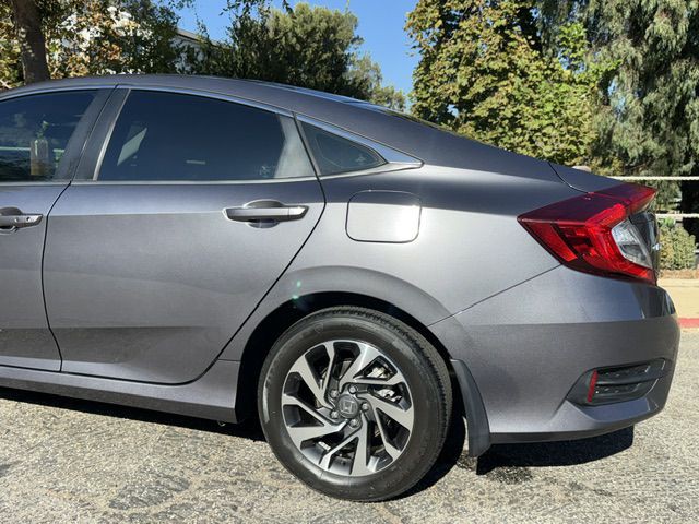 2016 Honda Civic Image 12