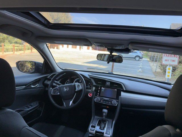 2016 Honda Civic Image 28