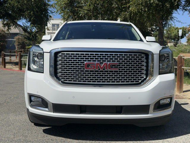 2015 GMC Yukon Image 8