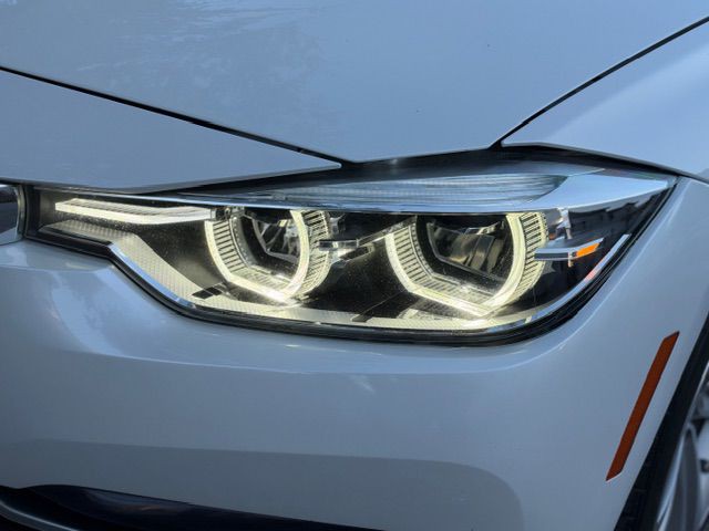2018 BMW 3 Series Image 8
