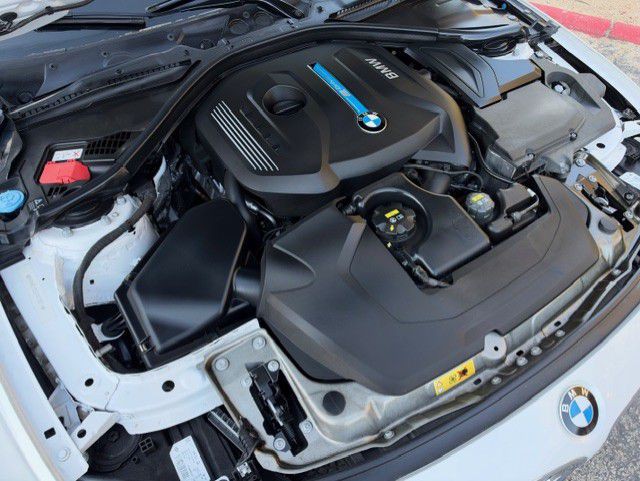 2018 BMW 3 Series Image 19