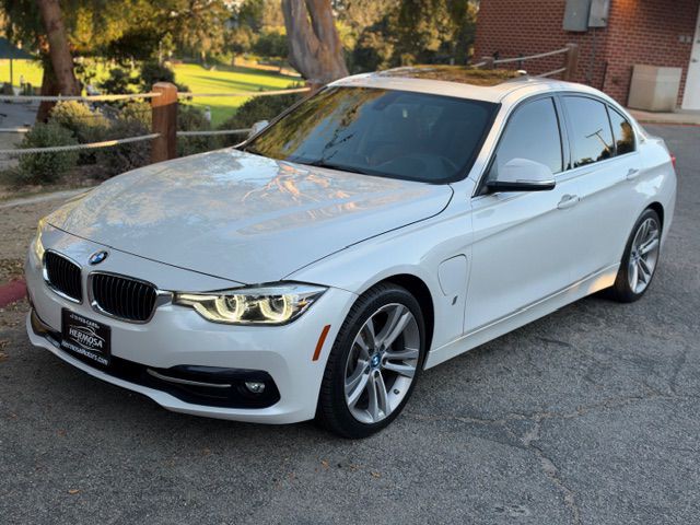 2018 BMW 3 Series Image 24