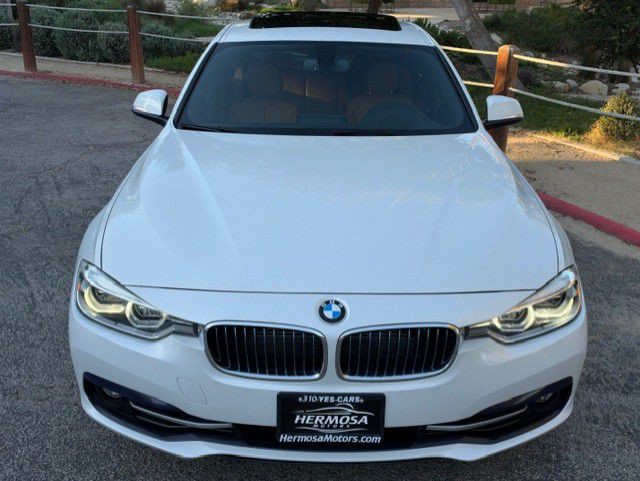 2018 BMW 3 Series Image 25