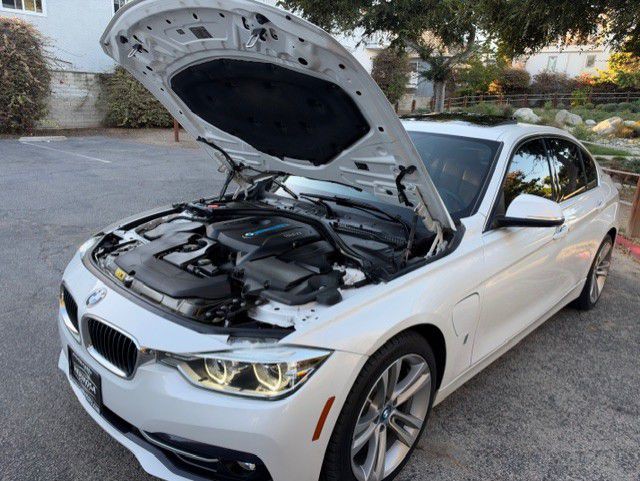 2018 BMW 3 Series Image 38