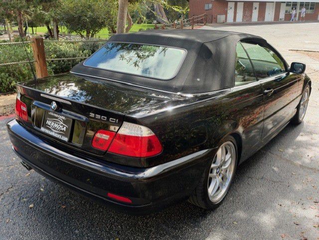 2005 BMW 3 Series Image 28