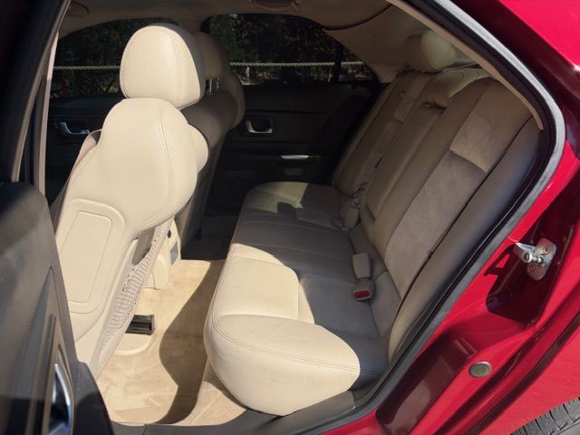 2005 Cadillac CTS Image 36