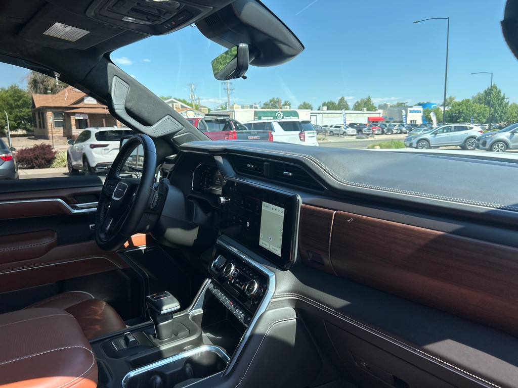 2024 GMC Sierra Image 4