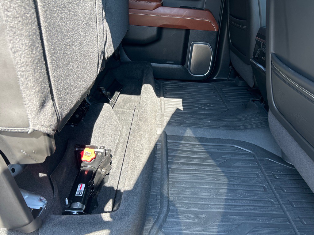 2024 GMC Sierra Image 7