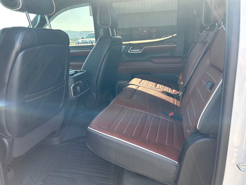 2024 GMC Sierra Image 11