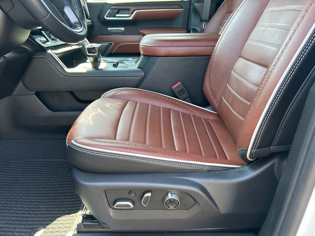 2024 GMC Sierra Image 14