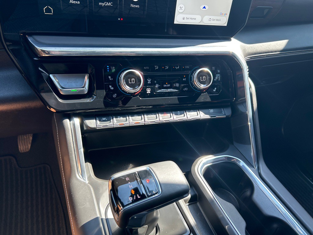 2024 GMC Sierra Image 17