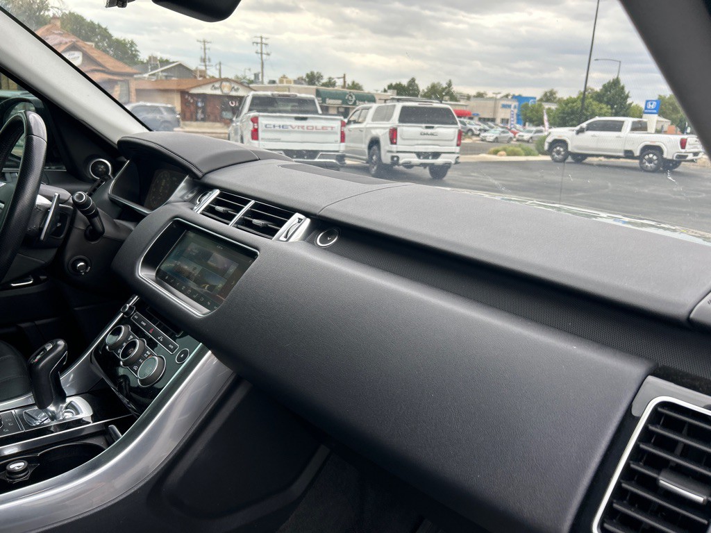 2017 Land Rover Range Rover Sport Image 11