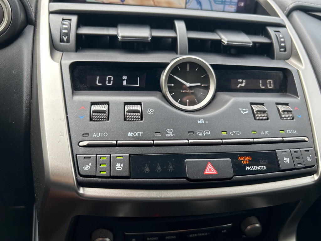 2020 Lexus NX Image 25