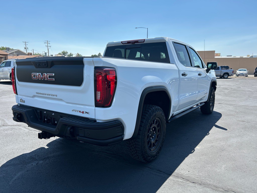 2024 GMC Sierra Image 6