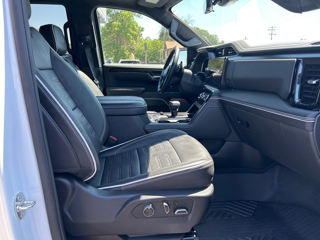 2024 GMC Sierra Image 11