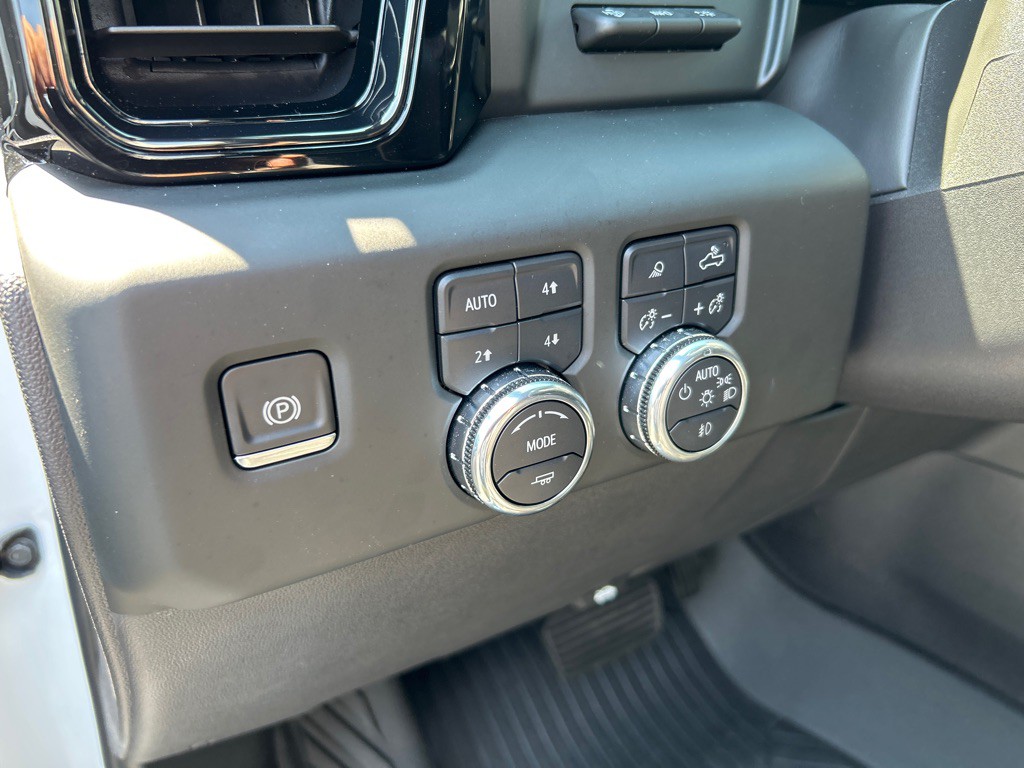 2024 GMC Sierra Image 22