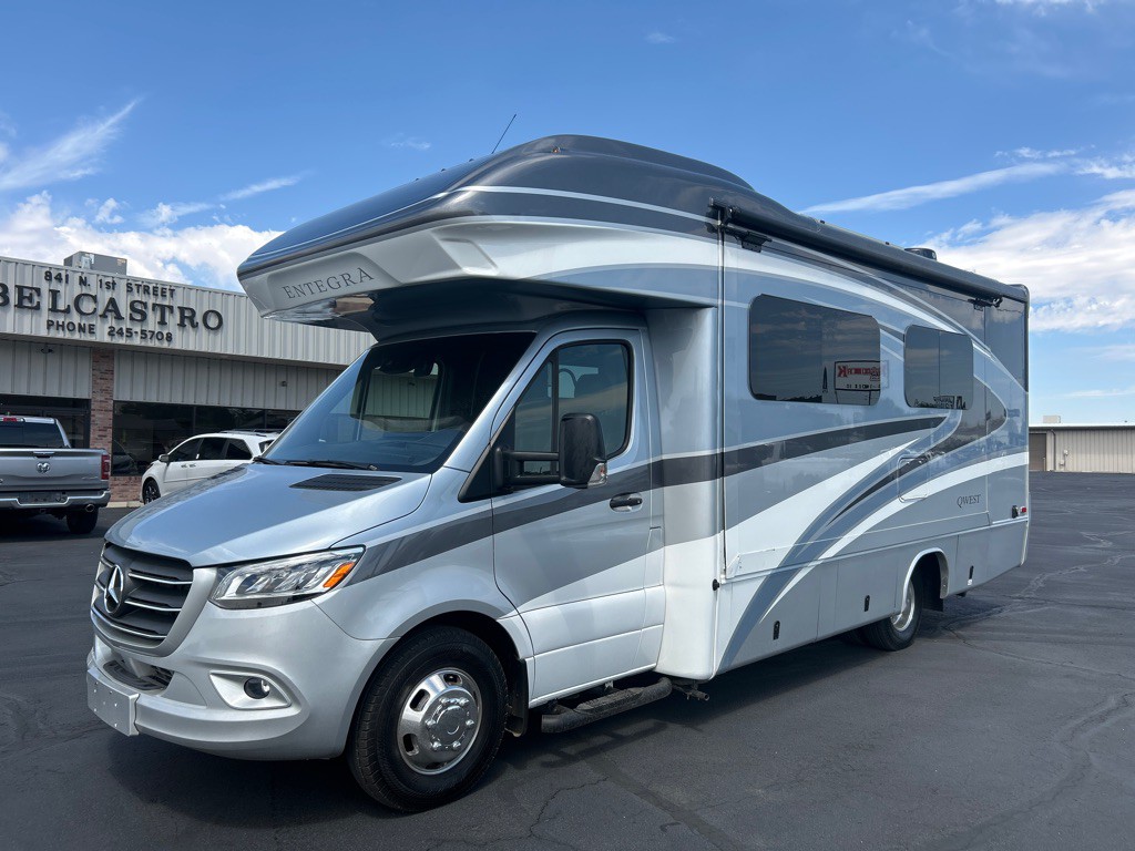 2022 Mercedes-Benz Sprinter Image 2