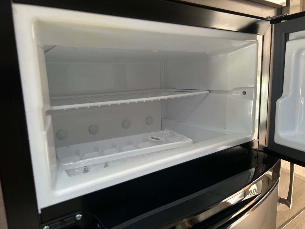 2022 Mercedes-Benz Sprinter Image 25