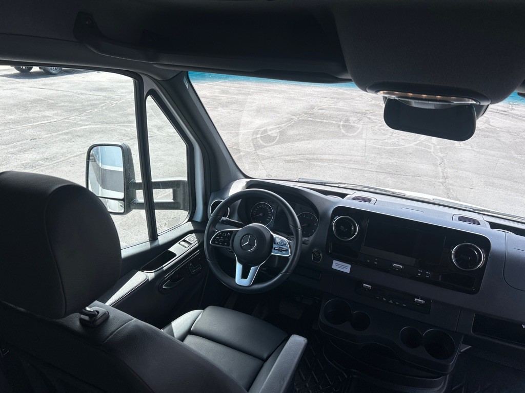 2022 Mercedes-Benz Sprinter Image 35