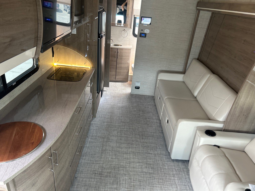 2022 Mercedes-Benz Sprinter Image 42