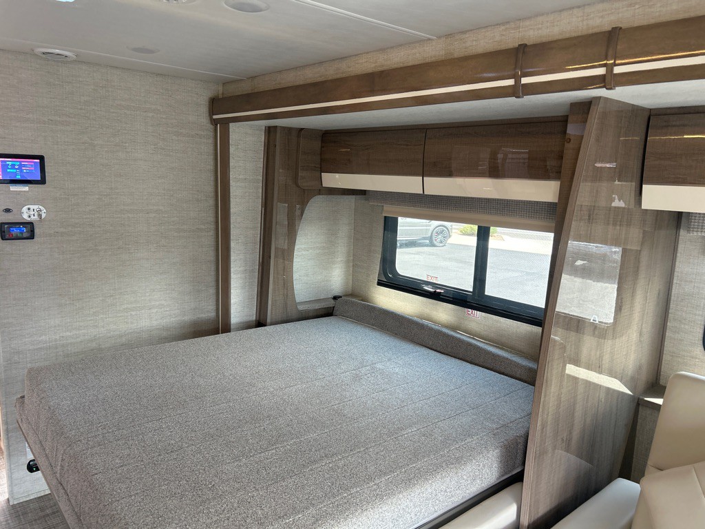 2022 Mercedes-Benz Sprinter Image 45