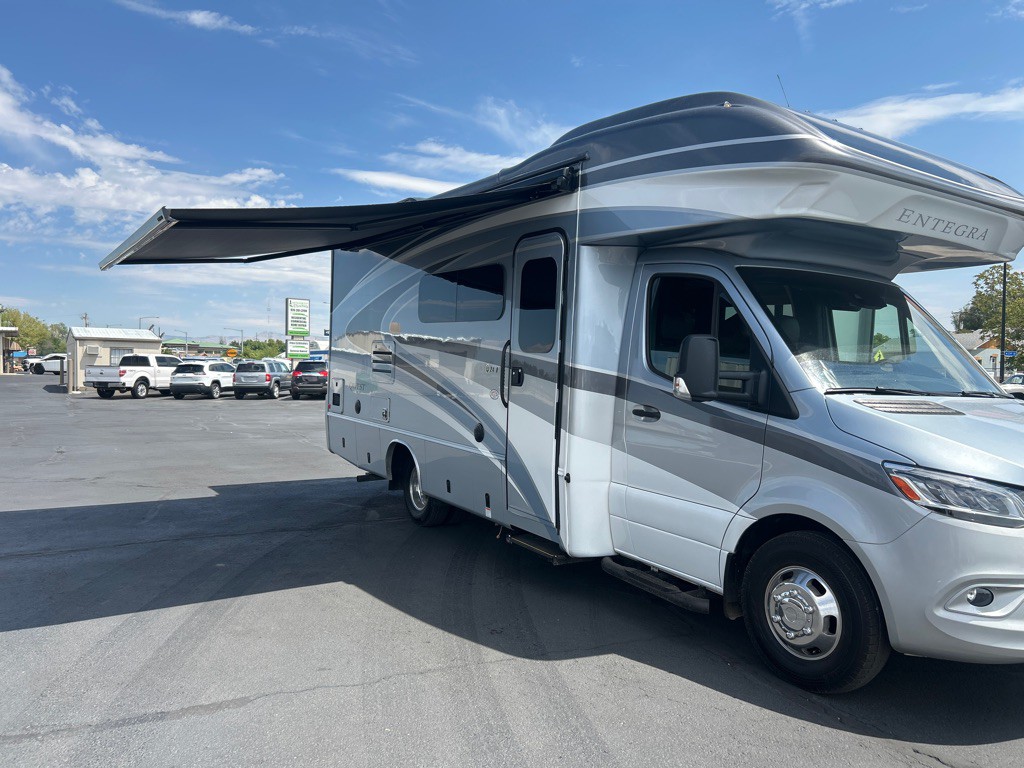 2022 Mercedes-Benz Sprinter Image 48